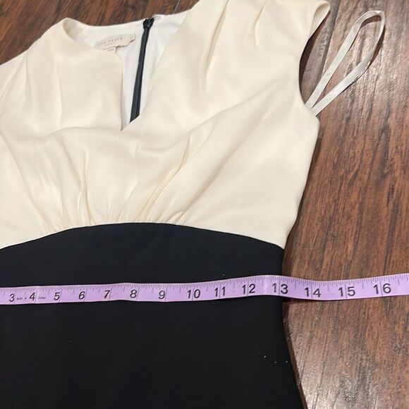 Ted Baker - Black and white evening dress 100% silk top portion size 1 US size 4 - Picture 7 of 11